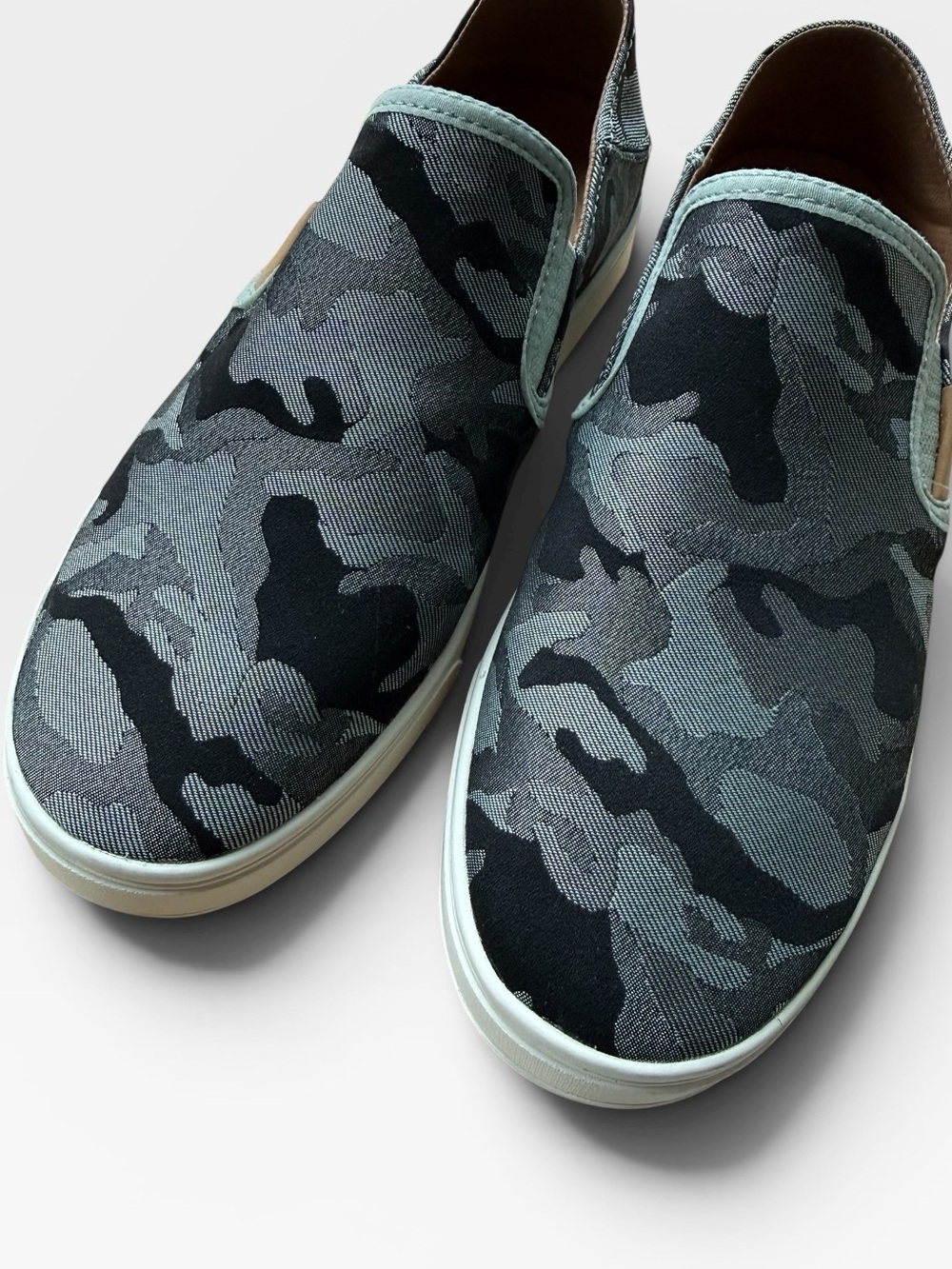 OluKai Pehuea Pa‘i Slip On Sneaker in Sage Camo - Picture 3 of 8